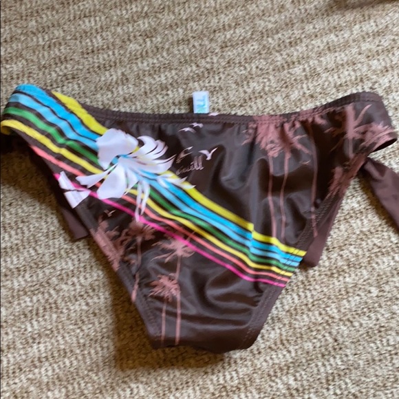 O’Neill bikini bottoms - Picture 5 of 6